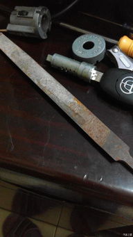 更換的點(diǎn)火開關(guān)配原裝鑰匙